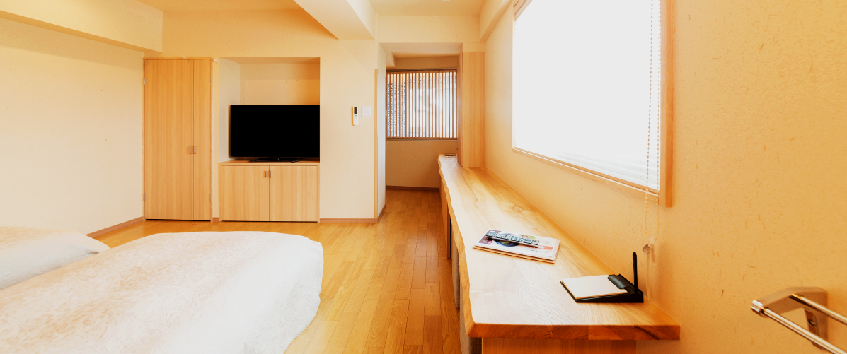 高層階の広々としたツインルーム