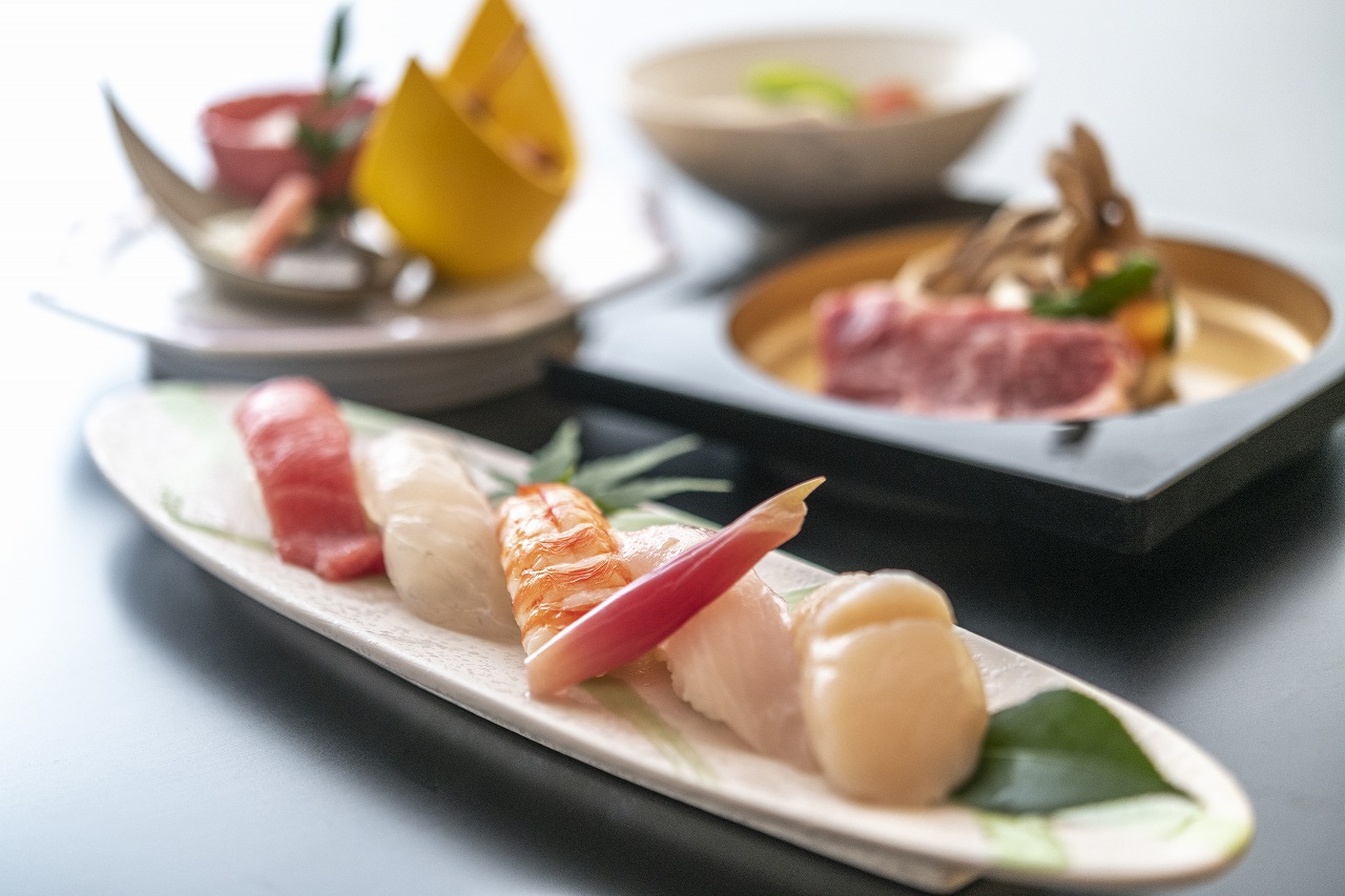 かぐや姫会席　昼席　お寿司と近江牛の会席料理