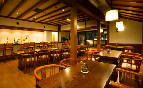 ワインバー「山ぼうし」