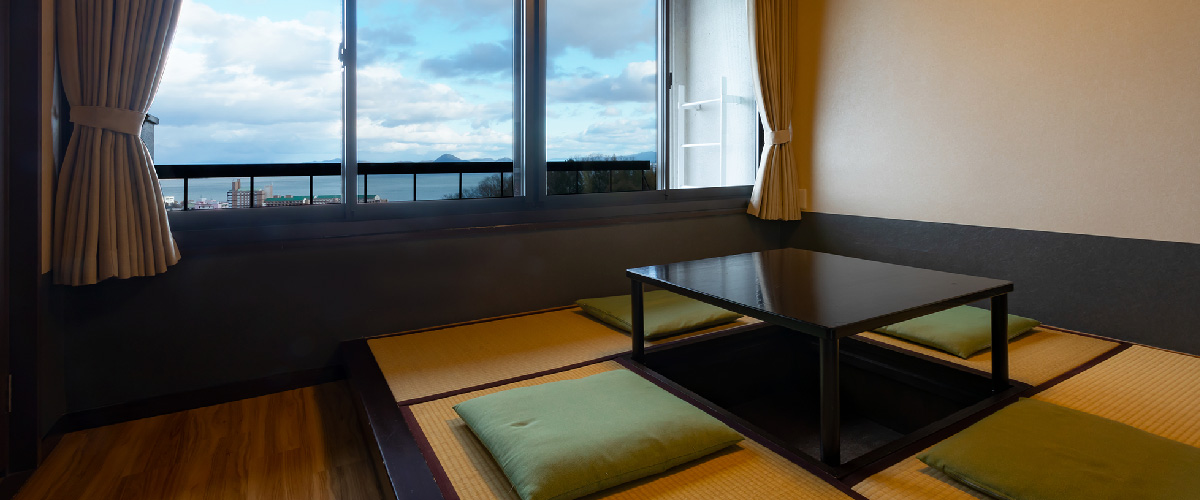 壮大なびわ湖を望む 明るいお部屋「杜のしずく」